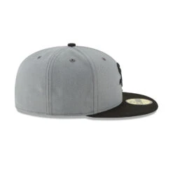 Chicago White Sox Grey Black New Era 59FIFTY Fitted Hat -Hockey Store 11591165 59FIFTY MLBBASICFITTED CHIWHI STGBLK RSIDE