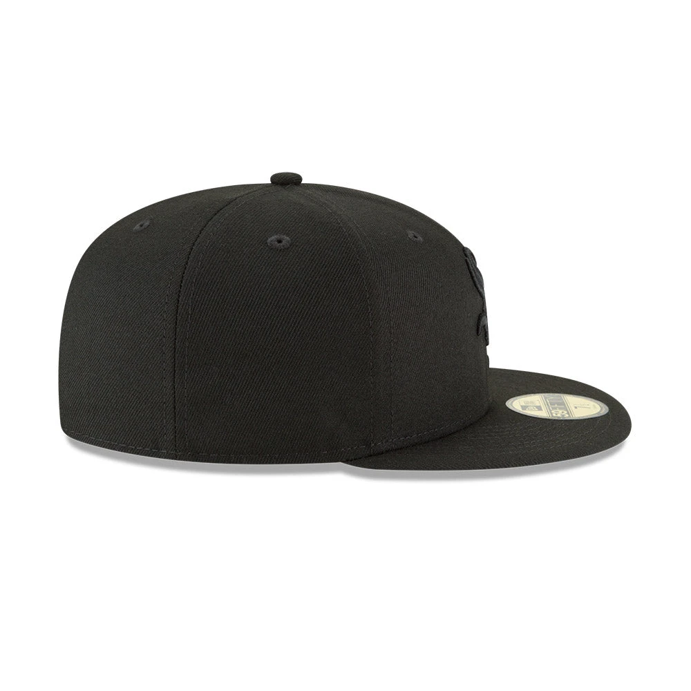 Chicago White Sox New Era Pitch Black 59FIFTY Fitted Hat 6 Chicago White Sox New Era Pitch Black 59FIFTY Fitted Hat - Image 4
