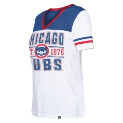 NEW ERA Chicago Cubs White Bi-Blend Striped V-Neck Women's T-Shirt -Hockey Store 1294398173056LIWIZIR29588AA00CHICUBFRONTFSIDEVIEW
