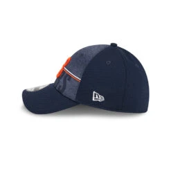 Chicago Bears 2023 NFL Training Camp Alternate Logo Navy New Era 39THIRTY Flex Fit Hat -Hockey Store 60359947 39THIRTY NFLTRN23 CHIBEA OTC LSIDE