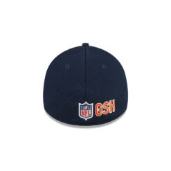 Chicago Bears 2023 NFL Training Camp Alternate Logo Navy New Era 39THIRTY Flex Fit Hat -Hockey Store 60359947 39THIRTY NFLTRN23 CHIBEA OTC R