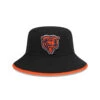 NEW ERA Chicago Bears Black/Orange Bear Face Logo Bucket Hat -Hockey Store 60375191 BUCKET MBCKTBASICE3 CHIBEA BLK F