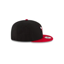 NEW ERA Chicago Bulls Youth Black/Red Snapback Hat -Hockey Store 70350811 K9FIFTY NBA2TONEK950 CHIBUL BLKOTC RSIDE
