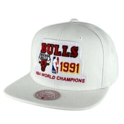 Mitchell & Ness Chicago Bulls 1991 NBA Champions All White Snapback Hat