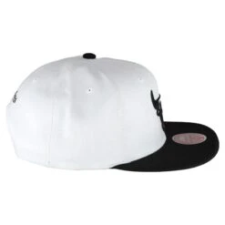 Chicago Bulls Mitchell & Ness White/Black Snapback Hat 12 Chicago Bulls Mitchell & Ness White/Black Snapback Hat -Hockey Store BUMSH146 5