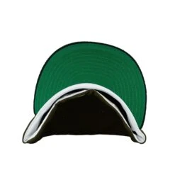 Chicago Cubs Walnut Black Corduroy New Era 59FIFTY Fitted Hat -Hockey Store CUMHF469 1