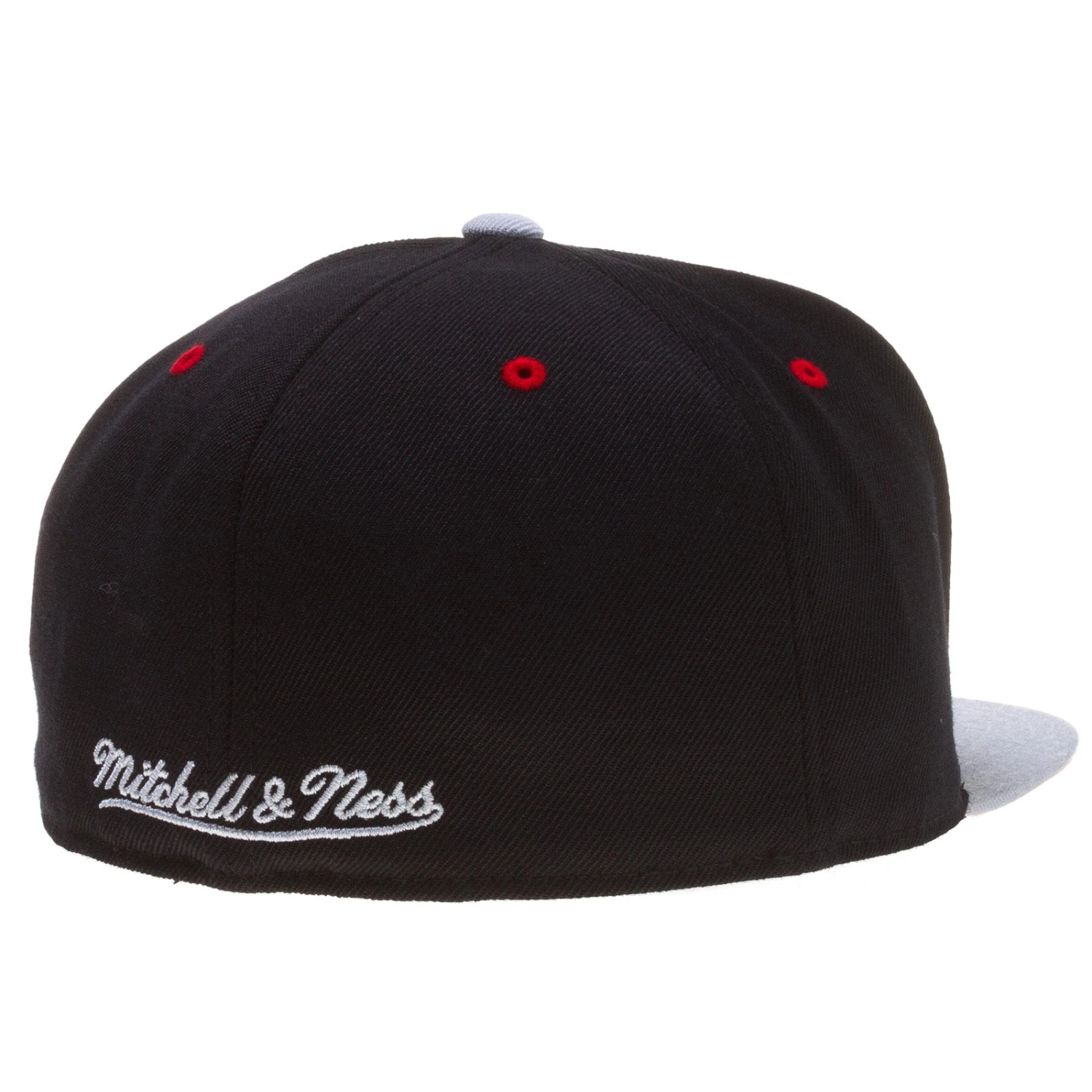 Mitchell & Ness Chicago Bulls Black And Grey Fitted Hat 4 Mitchell & Ness Chicago Bulls Black And Grey Fitted Hat - Image 2